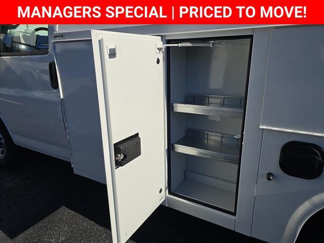 2025 Chevrolet Express Cutaway Work Van
