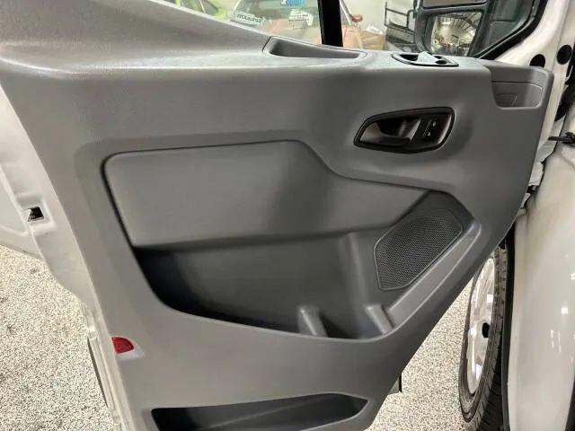 2017 Ford Transit XLT