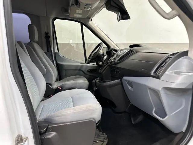 2017 Ford Transit XLT