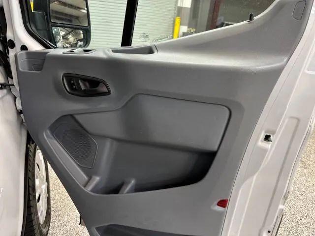 2017 Ford Transit XLT