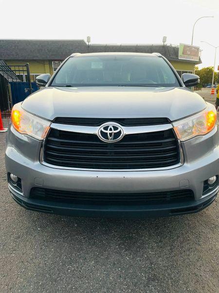 2014 Toyota Highlander XLE V6