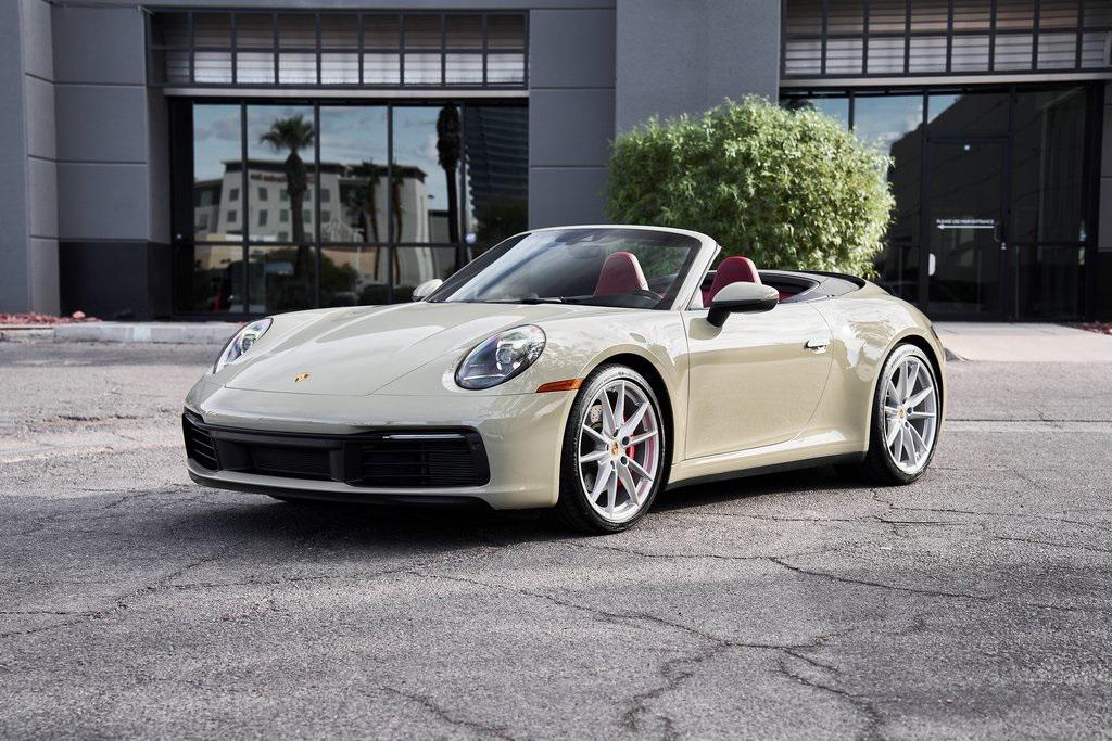 2022 Porsche 911 S's photo