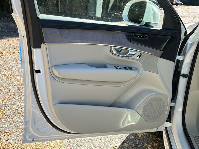 2026 Volvo XC90 B6 Ultra 7-Seater
