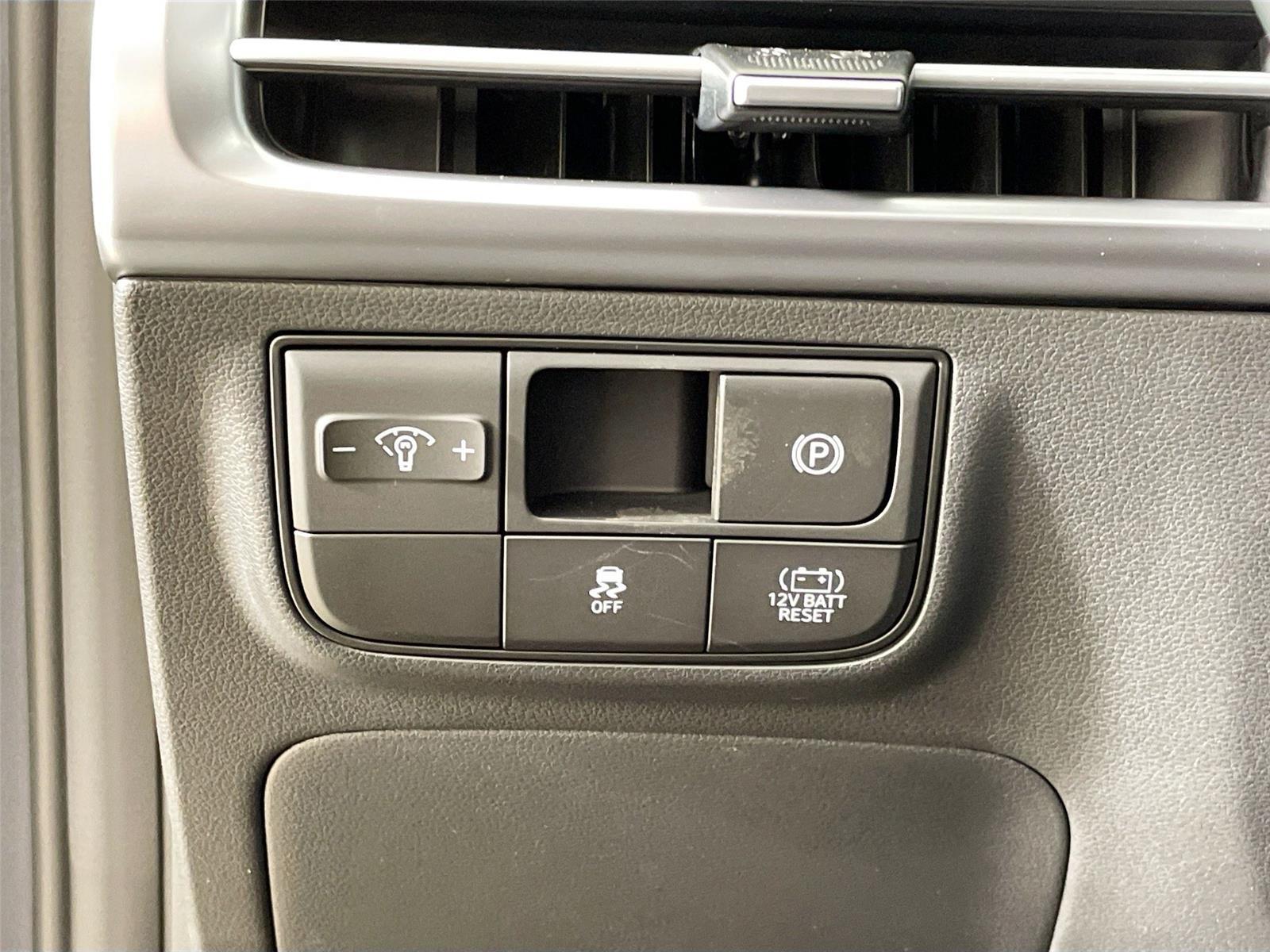2026 Hyundai Tucson Blue SE - Photo 10