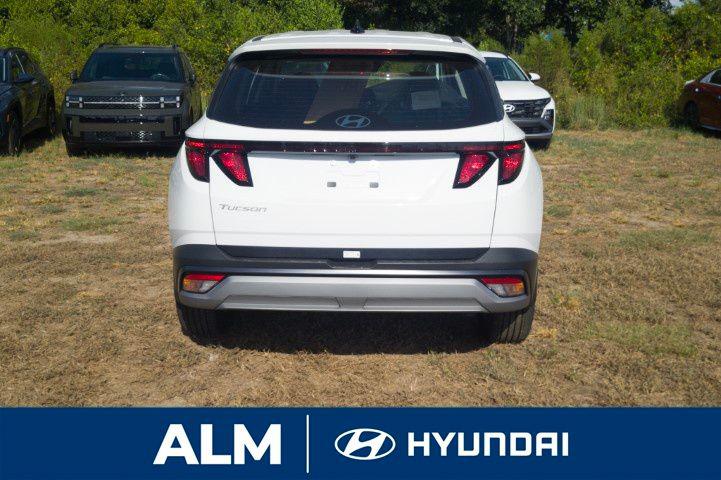 2026 Hyundai Tucson SE photo 4