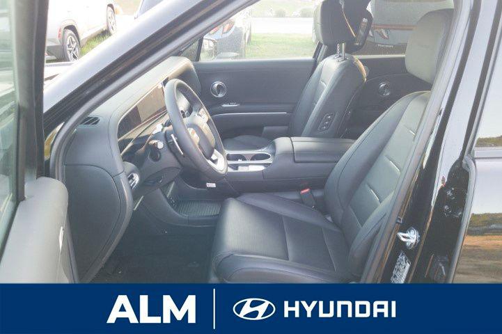 New 2026 Abyss Black HYUNDAI Calligraphy FWD image 13