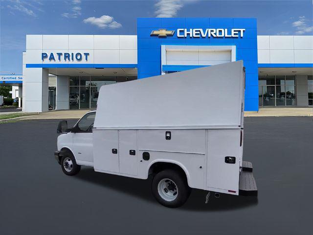 2025 Chevrolet Express Cutaway Work Van