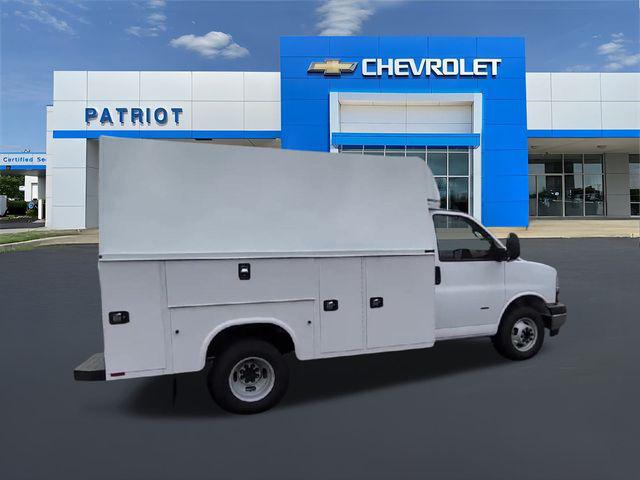 2025 Chevrolet Express Cutaway Work Van
