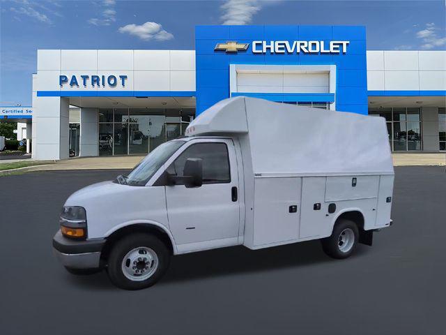 2025 Chevrolet Express Cutaway Work Van