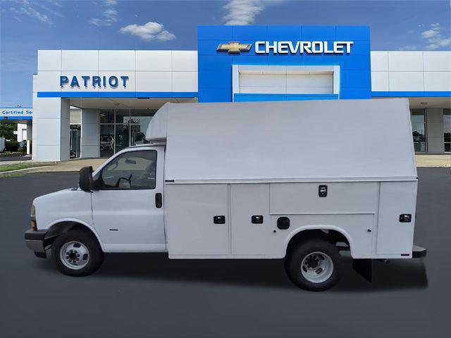 2025 Chevrolet Express Cutaway Work Van