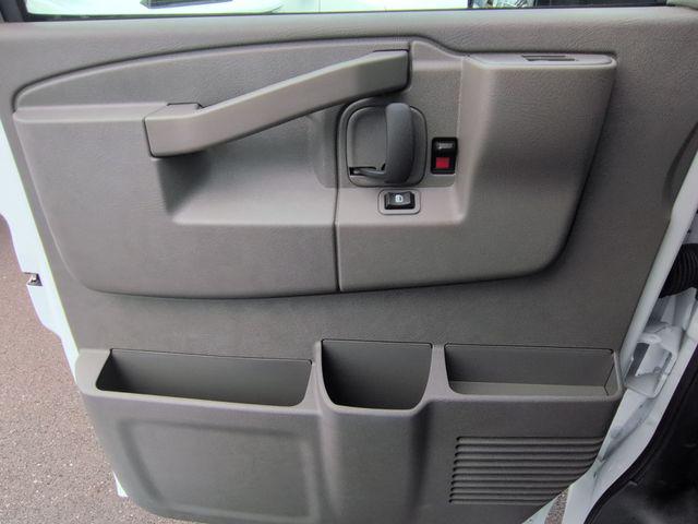2025 Chevrolet Express Cutaway Work Van