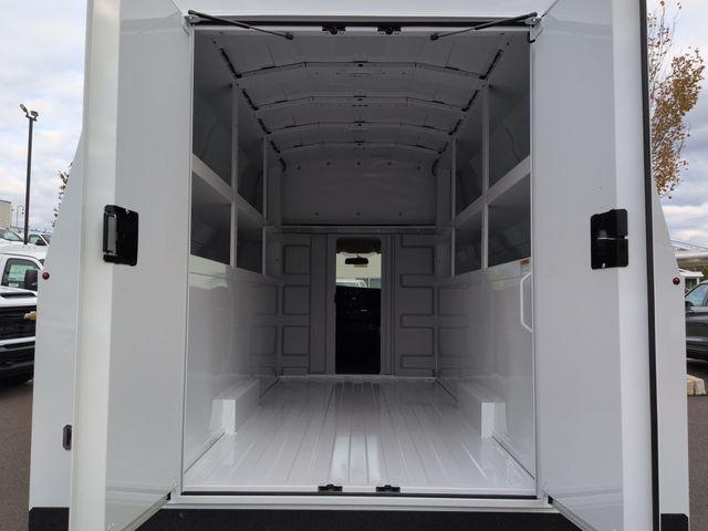 2025 Chevrolet Express Cutaway Work Van