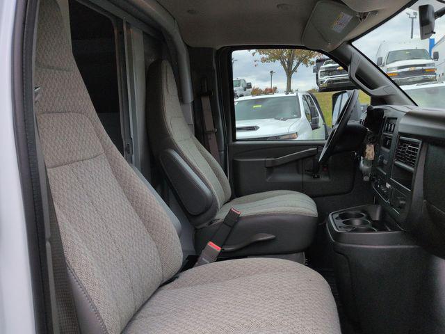2025 Chevrolet Express Cutaway Work Van