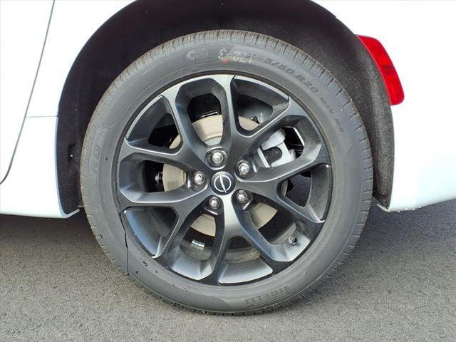 2026 Chrysler Pacifica Select AWD