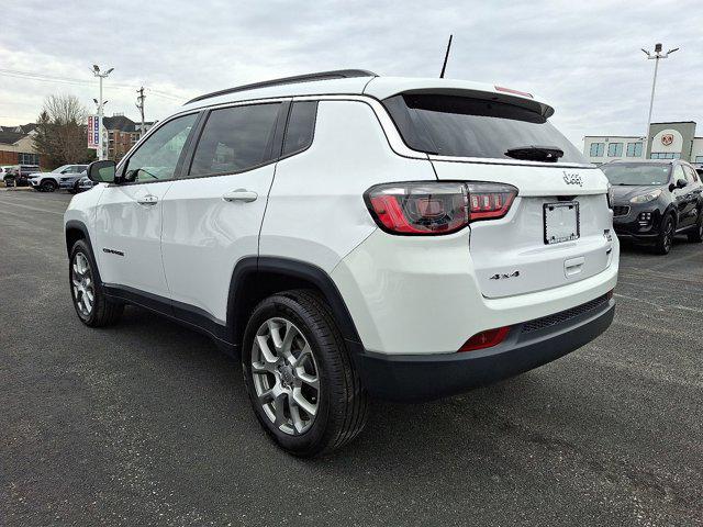 2022 Jeep Compass Latitude Lux 4x4