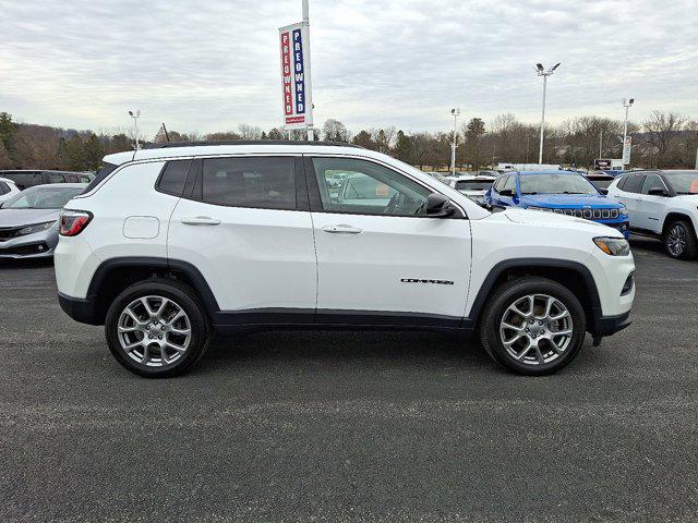 2022 Jeep Compass Latitude Lux 4x4