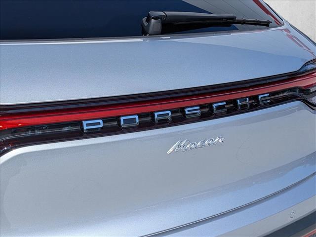 2026 Porsche Macan AWD