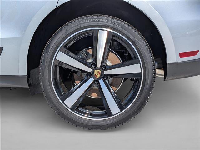 2026 Porsche Macan AWD