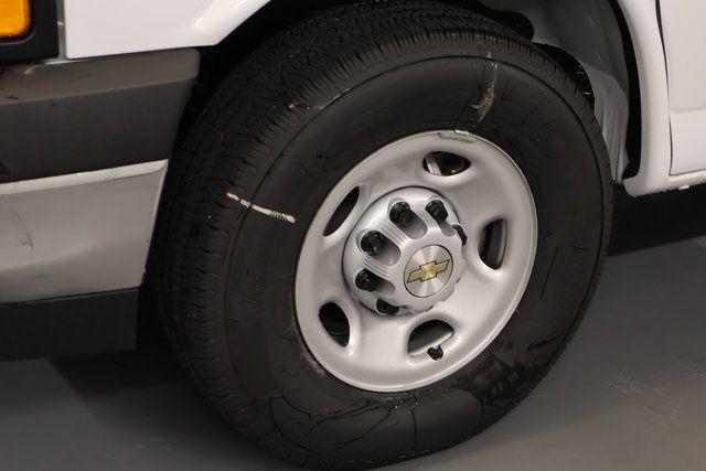 2025 Chevrolet Express Cargo Van RWD 2500 Regular Wheelbase WT