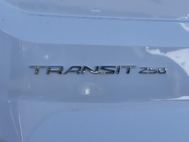 2025 Ford Transit Cargo Van T-250 148" Med Rf 9070 GVWR AWD