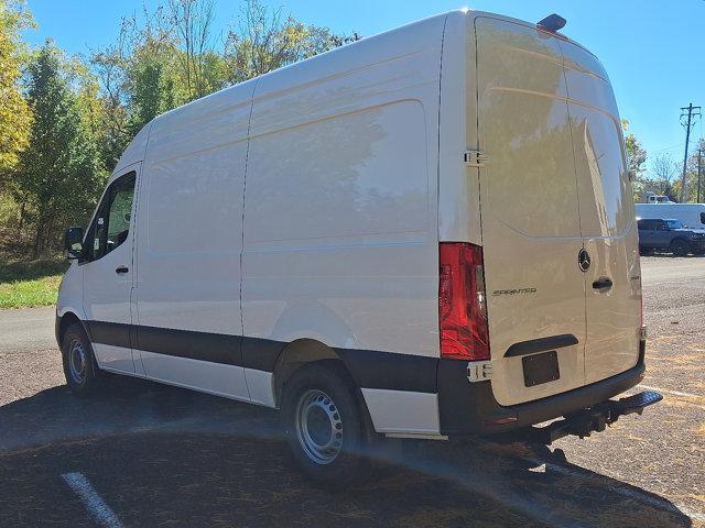 2026 Mercedes-Benz Sprinter Cargo Van 2500 Standard Roof I4 Diesel HO 144" RWD