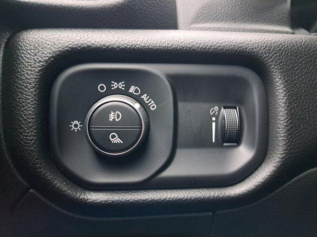 2025 Ram 1500 Big Horn Crew Cab 4x4 64 Box