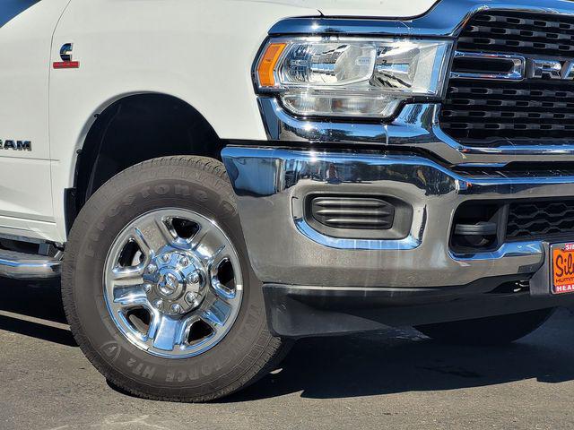 2022 Ram 3500 Big Horn Crew Cab 4x4 8' Box