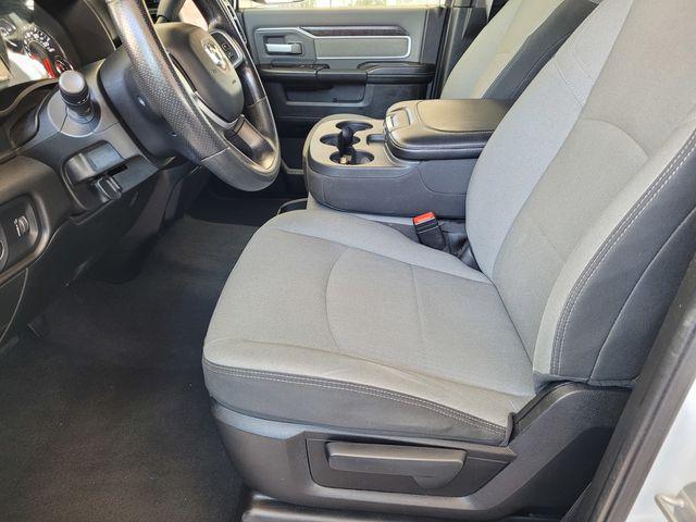 2022 Ram 3500 Big Horn Crew Cab 4x4 8' Box