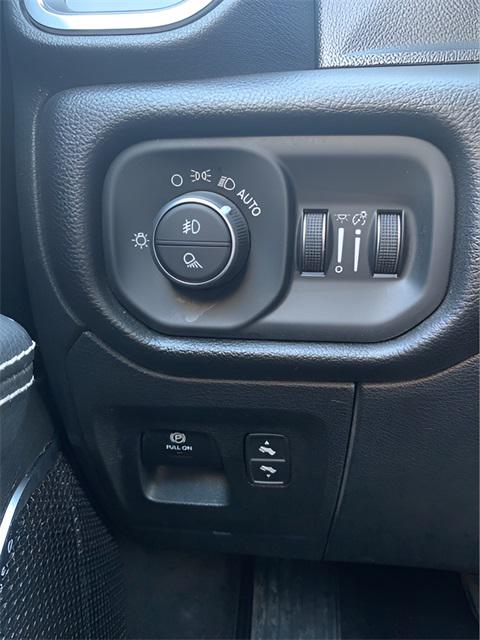 2025 Ram 1500 Laramie Crew Cab 4x4 57 Box