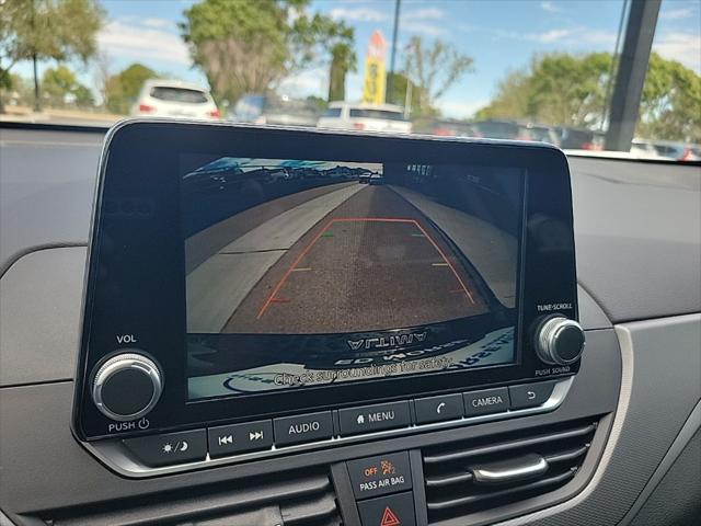 2025 Nissan Altima SR FWD