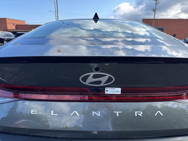 2025 Hyundai Elantra Hybrid SEL Sport