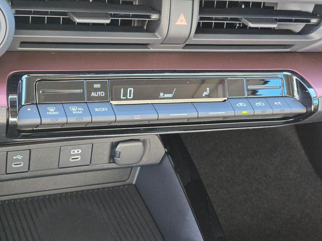 2026 Toyota Prius Plug-In SE