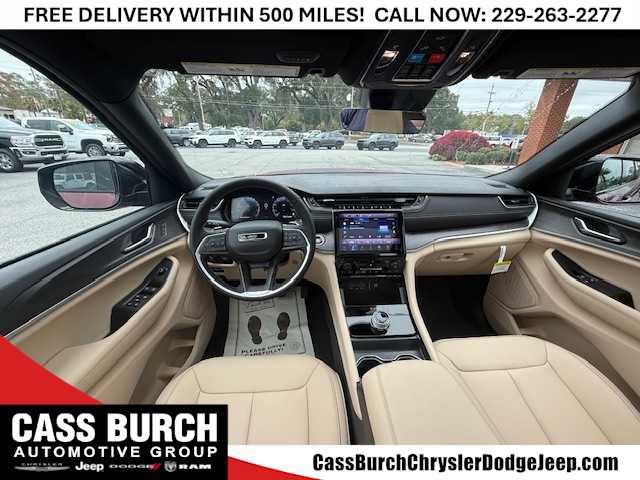 2025 Jeep Grand Cherokee Limited 4x2