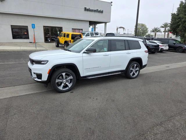 2025 Jeep Grand Cherokee GRAND CHEROKEE L LIMITED 4X4