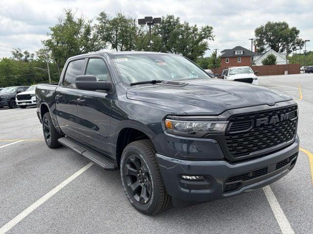 2026 RAM Ram 1500 RAM 1500 EXPRESS CREW CAB 4X4 57 BOX