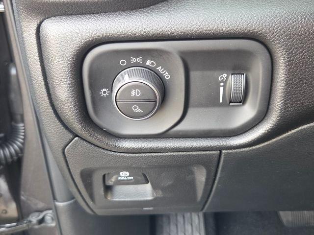 2026 Ram 1500 Express Quad Cab 4x2 6'4" Box