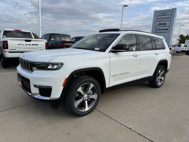 2025 Jeep Grand Cherokee GRAND CHEROKEE L LIMITED 4X4