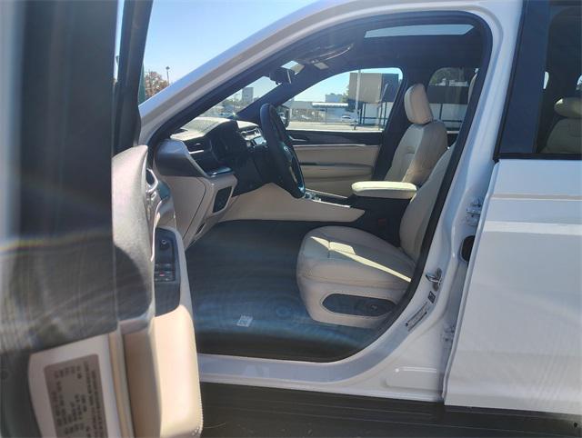 2025 Jeep Grand Cherokee GRAND CHEROKEE LIMITED 4X4 2025 Jeep Grand Cherokee GRAND CHEROKEE LIMITED 4X4