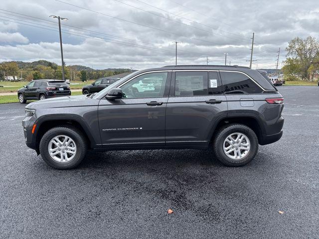 2025 Jeep Grand Cherokee GRAND CHEROKEE LAREDO 4X4