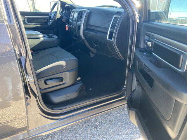 2024 Ram 1500 Classic Warlock Crew Cab 4x4 5'7" Box