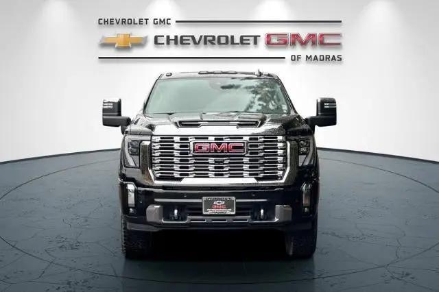 2026 GMC Sierra 3500HD Crew Cab, Long Bed, Denali Dual Rear Wheel, 4WD