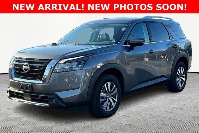 2022 Nissan Pathfinder SL 4WD