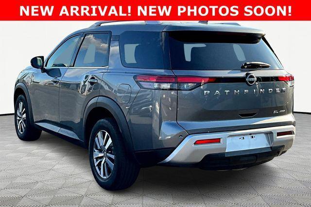 2022 Nissan Pathfinder SL 4WD