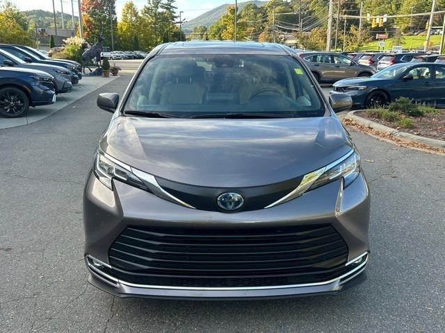 2022 Toyota Sienna XLE