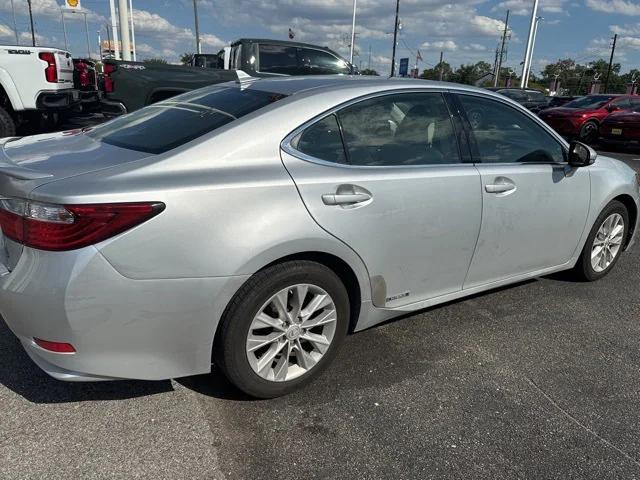 2014 Lexus ES 300h 300h
