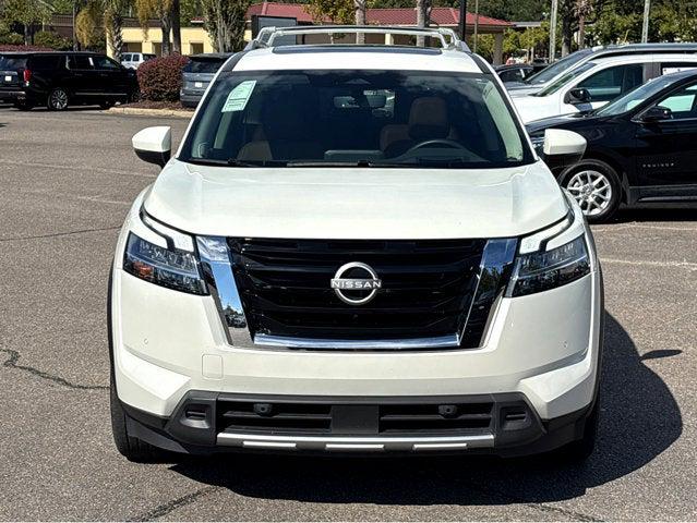 2024 Nissan Pathfinder Platinum FWD