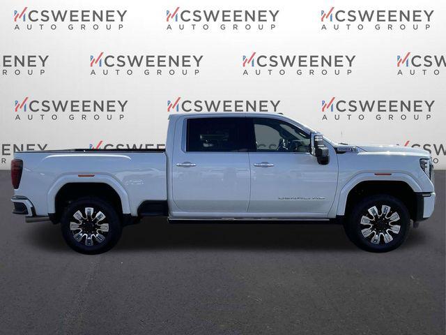 2025 GMC Sierra 2500HD 4WD Crew Cab Standard Bed Denali