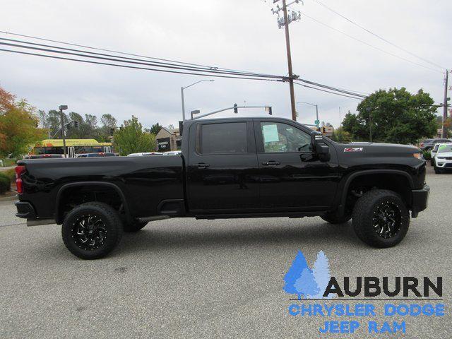 2022 Chevrolet Silverado 3500HD 4WD Crew Cab Long Bed LTZ