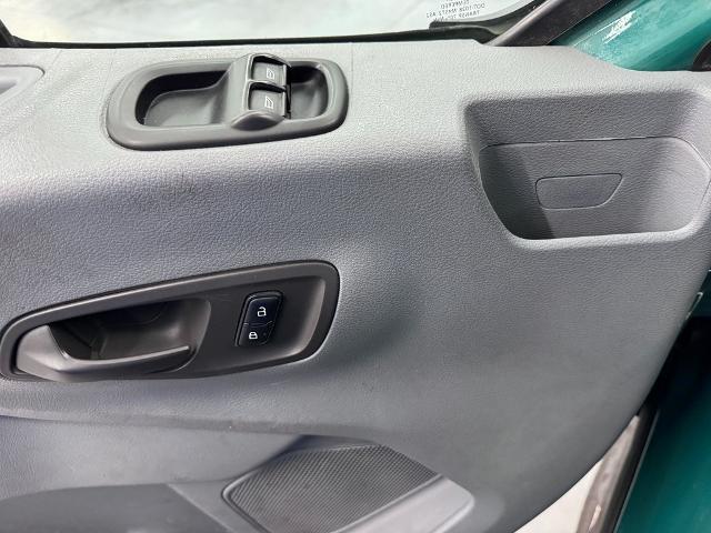 2019 Ford Transit 130 WB Low Roof Cargo