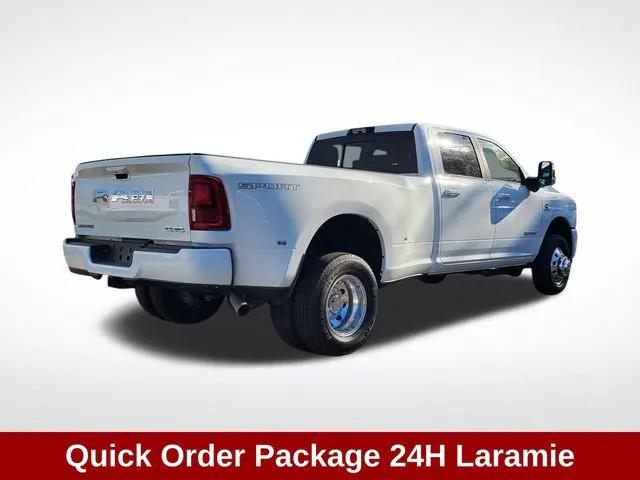2025 RAM 3500 Laramie Crew Cab 4x4 8 Box